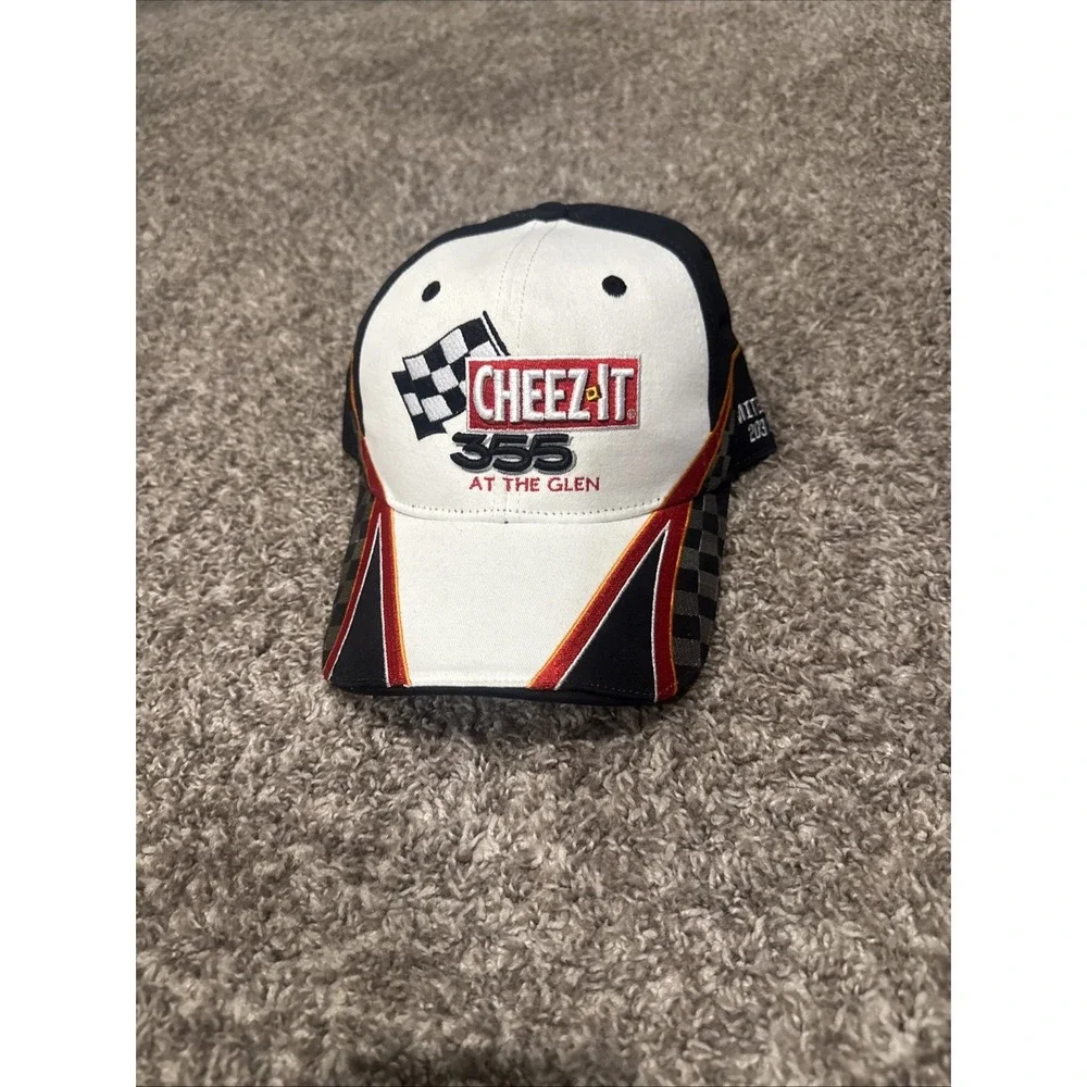 CHEEZ-IT 355 Watkins Glen  Nascar‎ Black White Baseball Cap/Hat New W/ Tags